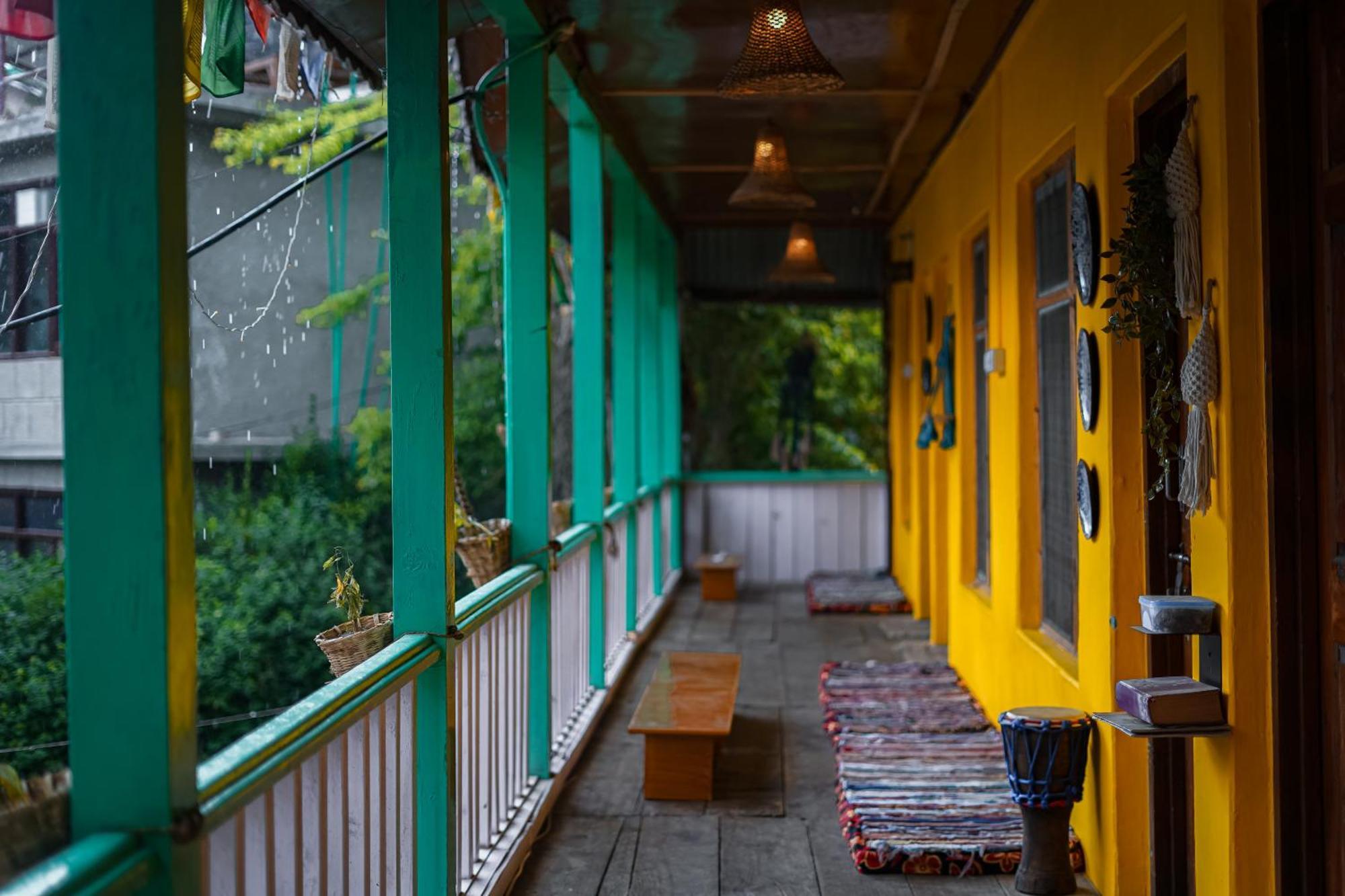 Yaarana Stay & Cafe, Vashisht, Manali Εξωτερικό φωτογραφία